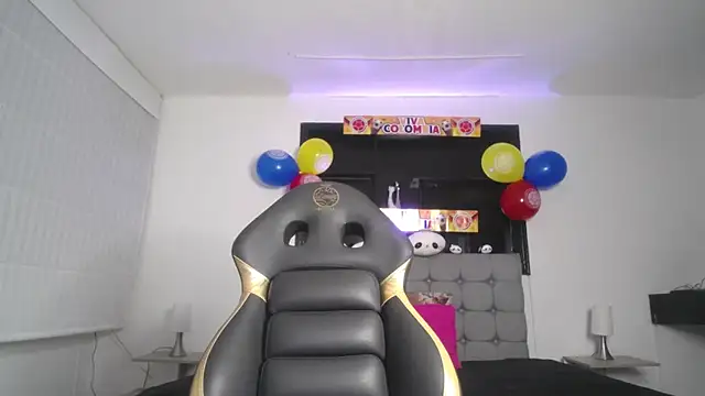 Melannyy V online show from 06/21/26, 12:30