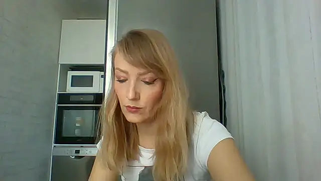 Snapshot of Satu8 chatting on 04/28/26, 10:42 Satu8 online show from 04/28/26, 10:42