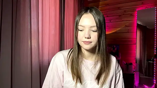Snapshot of LenLen_Solen chatting on 05/14/26, 10:44 LenLen Solen online show from 05/14/26, 10:44