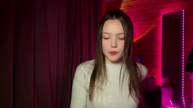 Snapshot of LenLen_Solen chatting on 06/05/26, 01:28 LenLen Solen online show from 06/05/26, 01:28