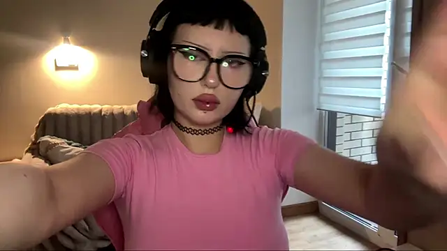 Snapshot of Setty_Asky chatting on 04/24/26, 12:40 Setty Asky online show from 04/24/26, 12:40