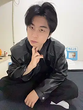 Snapshot of kissbaby-111 chatting on 06/18/26, 05:28 kissbaby-111 online show from 06/18/26, 05:28