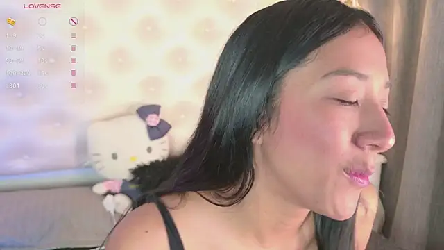 Snapshot of ninaBravu chatting on 06/06/26, 12:43 ninaBravu online show from 06/06/26, 12:43