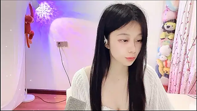 Snapshot of QQ-7890 chatting on 04/24/26, 06:05 QQ-7890 online show from 04/24/26, 06:05