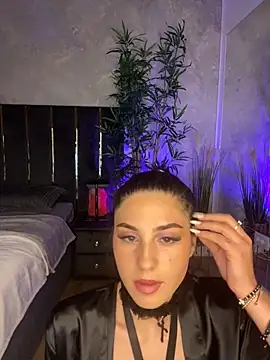 valery evan online show from 03/19/26, 07:51