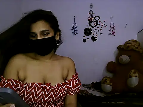 Snapshot of Ishika_baby_ chatting on 05/07/26, 04:45 Ishika baby online show from 05/07/26, 04:45