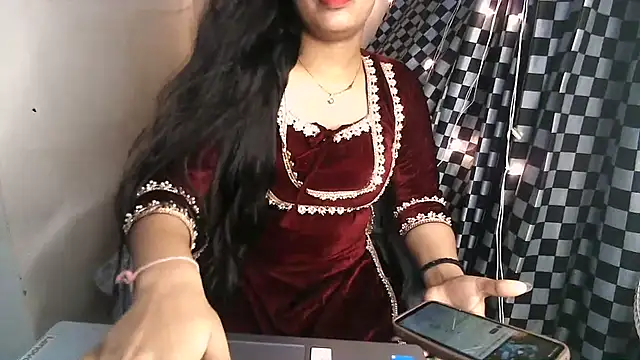 Ishika baby  online show from 07/28/26, 11:17