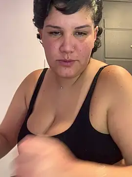 Snapshot of iamvaneg chatting on 04/10/26, 06:34 iamvaneg online show from 04/10/26, 06:34