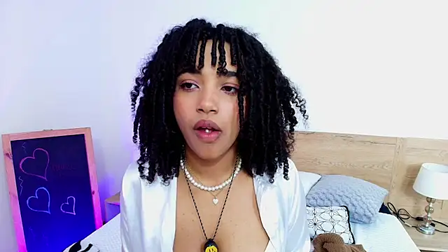 Snapshot of JazmyXXX chatting on 04/21/26, 01:42 JazmyXXX online show from 04/21/26, 01:42