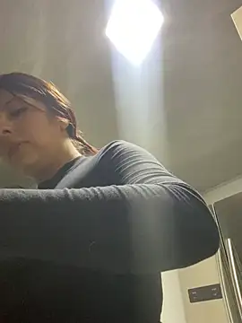 emiiross online show from 05/17/26, 03:26