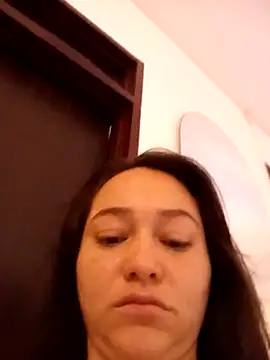 Snapshot of SabrinaVantress chatting on 04/30/26, 03:46 SabrinaVantress online show from 04/30/26, 03:46