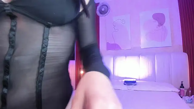 Maiasweet  online show from 04/26/26, 02:09