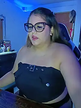 Snapshot of Bonny_rousse01 chatting on 05/25/26, 12:44 Bonny rousse01 online show from 05/25/26, 12:44