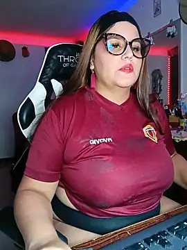 Snapshot of Bonny_rousse01 chatting on 06/19/26, 01:15 Bonny rousse01 online show from 06/19/26, 01:15