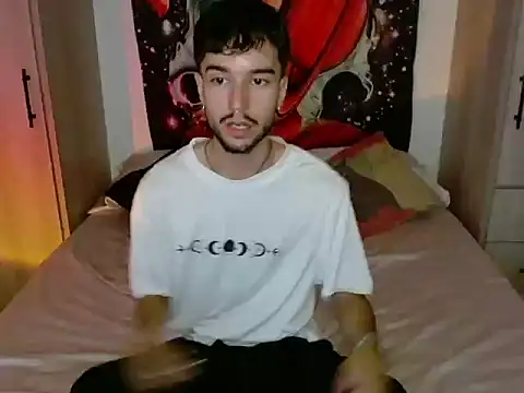 Snapshot of Adrien_polo chatting on 07/09/26, 01:31 Adrien polo online show from 07/09/26, 01:31