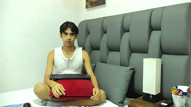 Snapshot of _ArchieBlu_ chatting on 03/19/26, 07:34 ArchieBlu online show from 03/19/26, 07:34