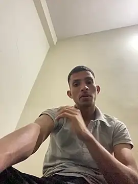 Snapshot of cool_guy_1 chatting on 03/21/26, 06:29 cool guy 1 online show from 03/21/26, 06:29