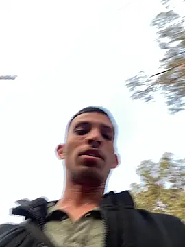 Snapshot of cool_guy_1 chatting on 03/23/26, 01:20 cool guy 1 online show from 03/23/26, 01:20