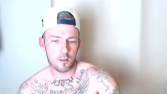 Snapshot of SkylarrGrey chatting on 03/23/26, 06:50 SkylarrGrey online show from 03/23/26, 06:50