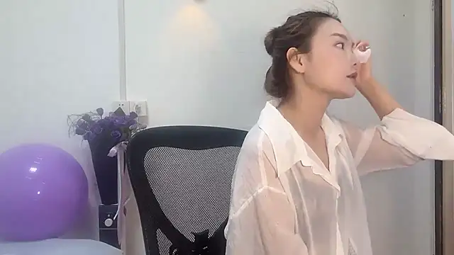 leilei998 online show from 04/10/26, 07:46