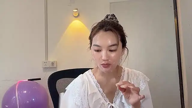 leilei998 online show from 04/15/26, 07:15