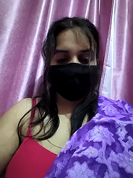 Snapshot of REENA-STRIP chatting on 04/28/26, 07:19 REENA-STRIP online show from 04/28/26, 07:19