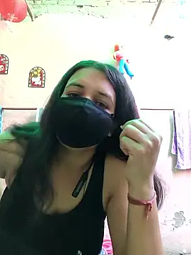 Snapshot of REENA-STRIP chatting on 05/04/26, 05:58 REENA-STRIP online show from 05/04/26, 05:58