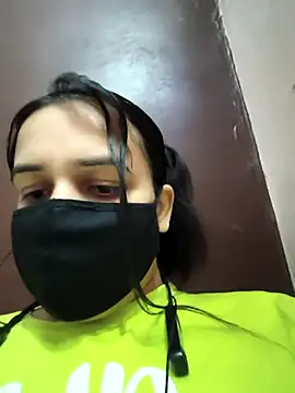 Snapshot of REENA-STRIP chatting on 05/08/26, 06:19 REENA-STRIP online show from 05/08/26, 06:19