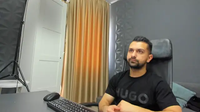 Snapshot of BryceReign chatting on 04/01/26, 10:16 BryceReign online show from 04/01/26, 10:16