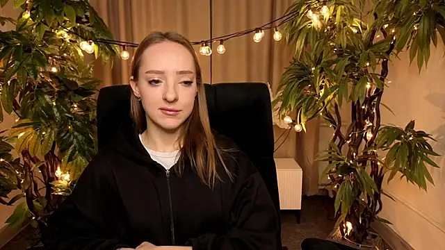 GertrudeWilson online show from 03/23/26, 08:51