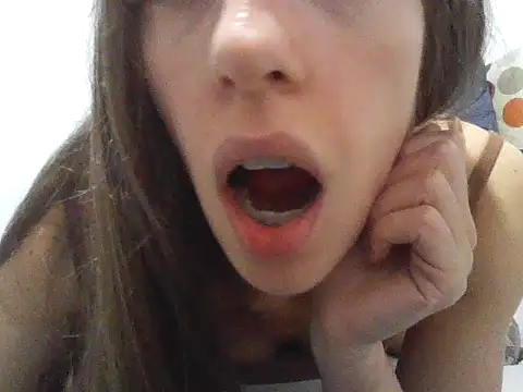 Snapshot of abiiiilpzz chatting on 05/24/26, 12:59 abiiiilpzz online show from 05/24/26, 12:59
