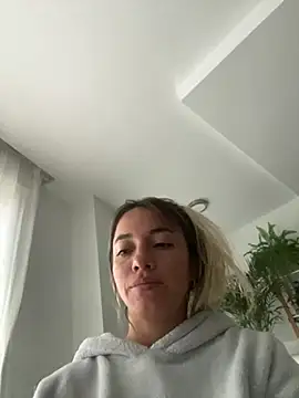 Snapshot of Sexyandtiny chatting on 03/20/26, 07:24 Sexyandtiny online show from 03/20/26, 07:24