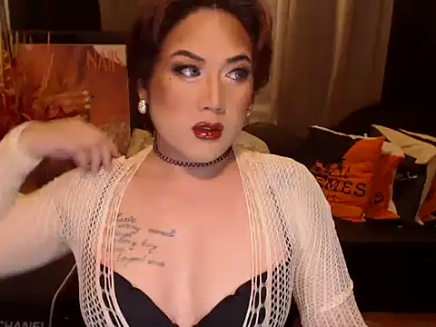 Snapshot of YourMistressAggy chatting on 04/04/26, 05:54 YourMistressAggy online show from 04/04/26, 05:54