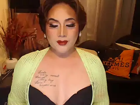Snapshot of YourMistressAggy chatting on 04/07/26, 07:03 YourMistressAggy online show from 04/07/26, 07:03