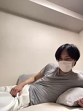 Snapshot of youta200 chatting on 04/04/26, 01:48 youta200 online show from 04/04/26, 01:48