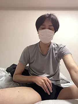 Snapshot of youta200 chatting on 04/20/26, 01:47 youta200 online show from 04/20/26, 01:47