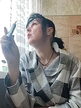 HelgaDennis online show from 03/23/26, 07:45