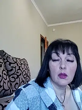 HelgaDennis online show from 05/05/26, 04:42
