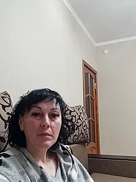HelgaDennis online show from 05/10/26, 12:16