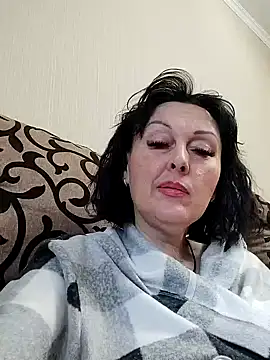 HelgaDennis online show from 05/10/26, 12:32