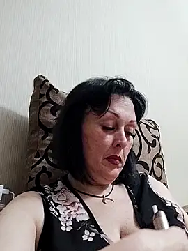 HelgaDennis online show from 05/12/26, 07:22