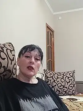 HelgaDennis online show from 05/13/26, 04:15