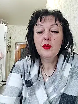HelgaDennis online show from 05/15/26, 04:52