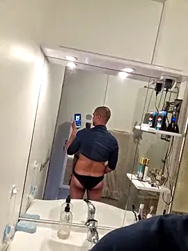 Snapshot of Justfunfree chatting on 03/30/26, 02:29 Justfunfree online show from 03/30/26, 02:29