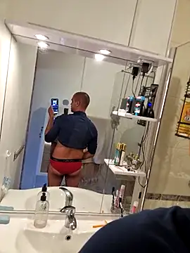 Snapshot of Justfunfree chatting on 04/02/26, 02:26 Justfunfree online show from 04/02/26, 02:26