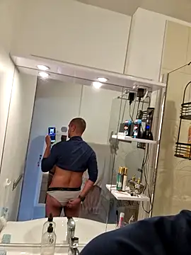 Snapshot of Justfunfree chatting on 04/03/26, 01:53 Justfunfree online show from 04/03/26, 01:53