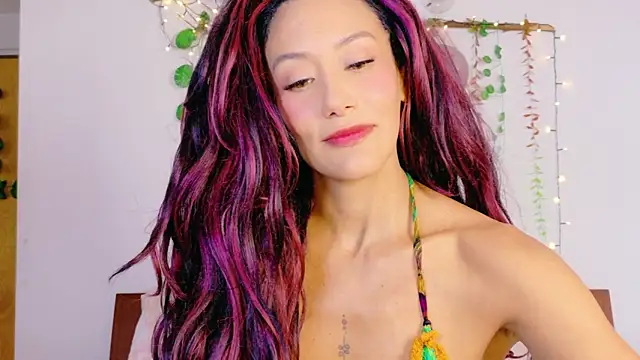 Snapshot of Ajua__Uva chatting on 04/16/26, 10:23 Ajua Uva online show from 04/16/26, 10:23