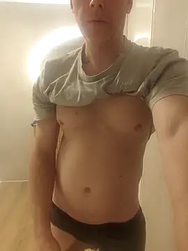 Snapshot of Essie_deLona chatting on 03/21/26, 11:26 Essie deLona online show from 03/21/26, 11:26