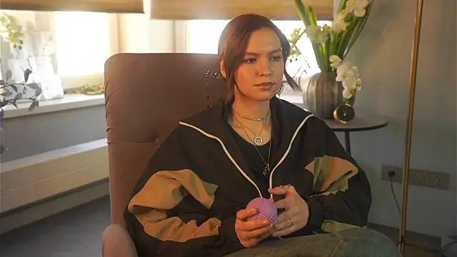 Snapshot of ArleneShry chatting on 03/22/26, 10:40 ArleneShry online show from 03/22/26, 10:40