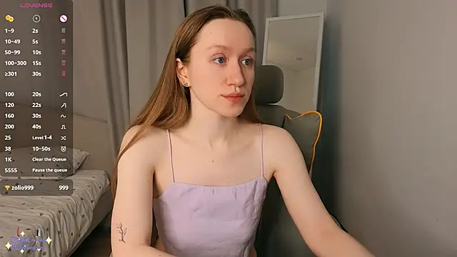Snapshot of mowalova chatting on 06/20/26, 05:43 mowalova online show from 06/20/26, 05:43